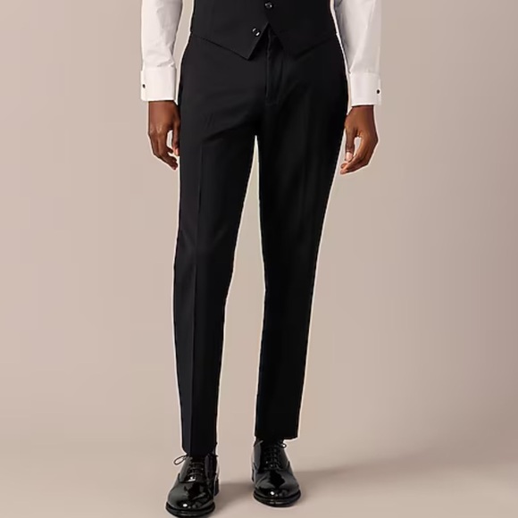 J. Crew Ludlow Slim-fit tuxedo pant in Italian wool Charcoal Size 33/30 Classic - Picture 1 of 15